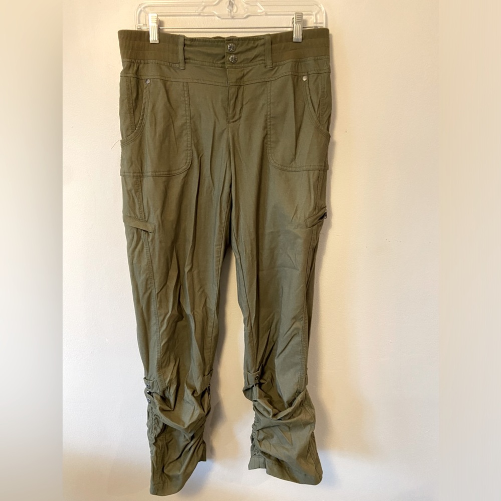 Athleta army green tall cargo pants 8Tall